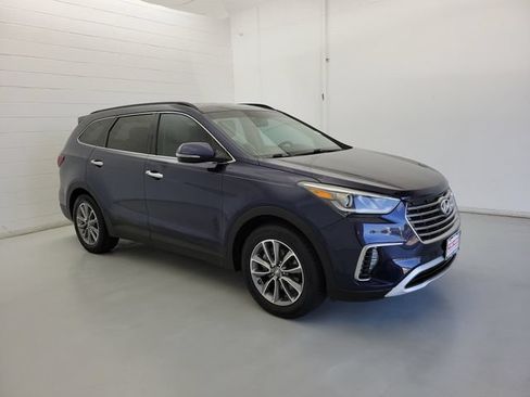 Used 2017 Hyundai Santa Fe SE w/ SE Premium Package 02 FWD image 4