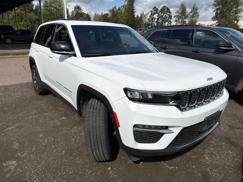 Used 2024 Jeep Grand Cherokee Limited 4xe AWD/4WD image 3