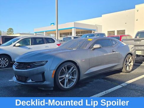 Used 2020 Chevrolet Camaro LT w/ RS Package image 10