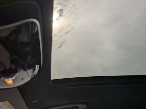 Certified 2025 Mercedes-Benz GLC 300 4MATIC image 25