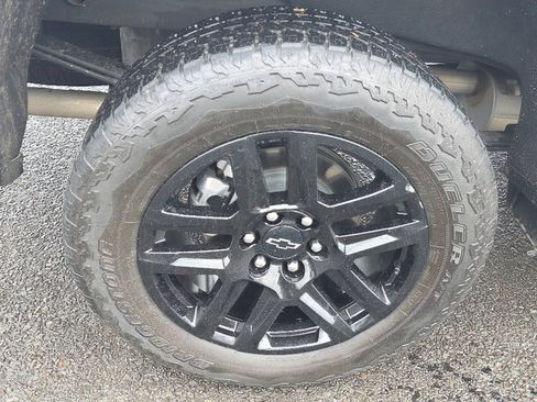 Certified 2024 Chevrolet Silverado 1500 Custom Trail Boss w/ LPO, Dark Essentials Package image 26