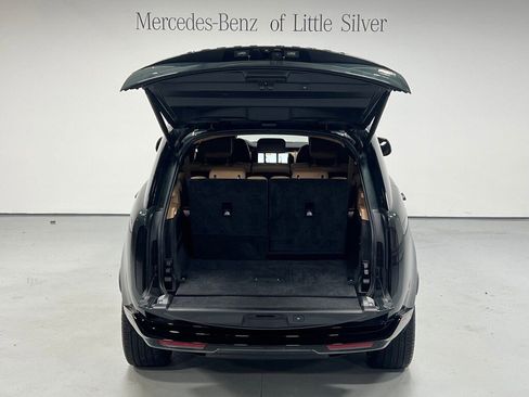 Used 2023 Land Rover Range Rover Long Wheelbase SE image 5