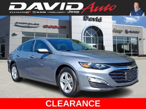 Used 2024 Chevrolet Malibu LT FWD image 1