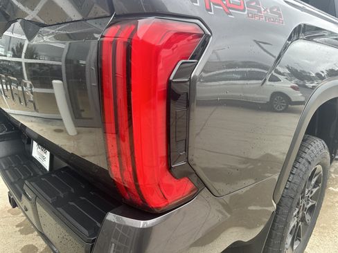 Used 2025 Toyota Tundra Limited w/ TRD Off-Road Package AWD/4WD image 12