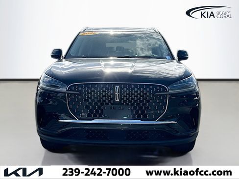 Used 2025 Lincoln Aviator Reserve image 8