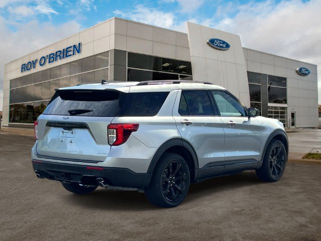 Certified 2024 Ford Explorer ST-Line w/ Class IV Trailer Tow Package AWD/4WD image 5