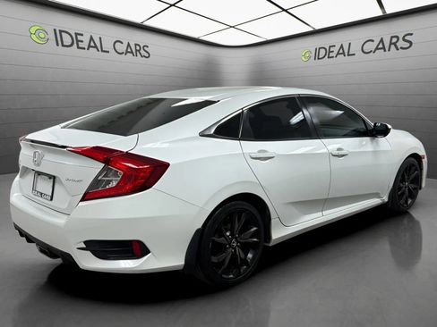 Used 2019 Honda Civic Sport image 5