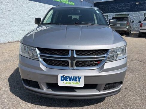 Used 2018 Dodge Journey SE FWD image 8