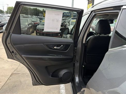 Used 2019 Nissan Rogue SL AWD/4WD image 36