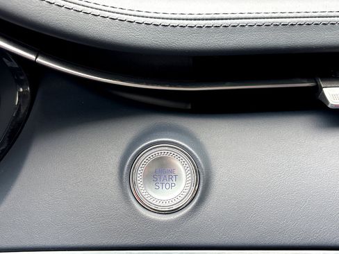 Used 2023 Genesis GV70 3.5T Sport w/ Sport Prestige Package image 7