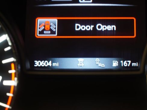 Used 2020 Nissan Pathfinder SV AWD/4WD image 4