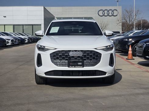 Certified 2025 Audi Q5 Premium Plus w/ Premium Plus image 3