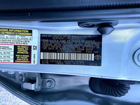 Used 2023 Toyota Camry SE FWD image 6
