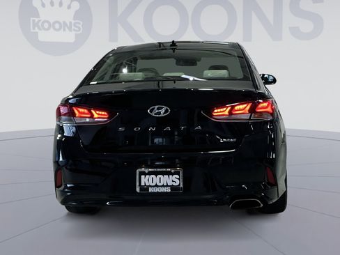 Used 2018 Hyundai Sonata Limited w/ Ultimate Package 07 image 15