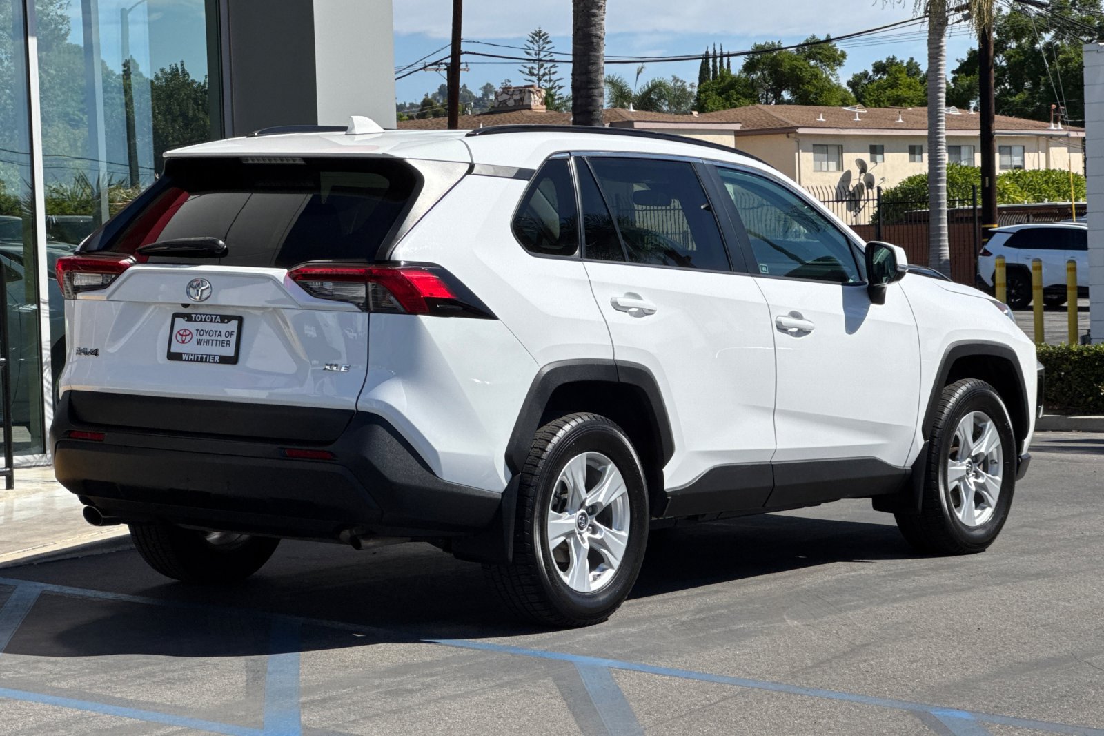 Certified 2019 Toyota RAV4 XLE w/ Carpet Mat Package FWD image 5