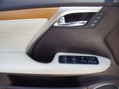 Used 2019 Lexus RX 350 FWD w/ Navigation Package image 29