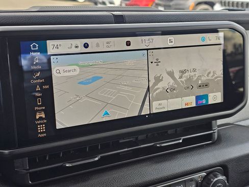 New 2025 Jeep Gladiator Sport image 21