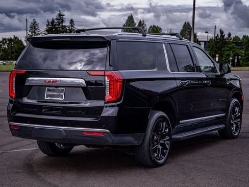 Used 2024 GMC Yukon XL Denali AWD/4WD image 37