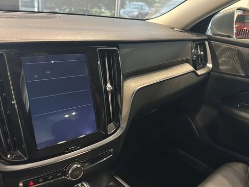Used 2020 Volvo S60 T5 Inscription FWD image 24