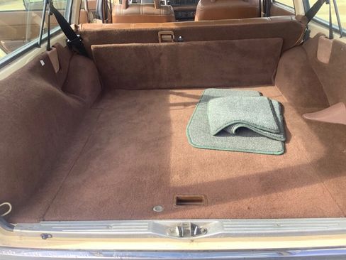 Used 1987 Volvo 240 DL image 39