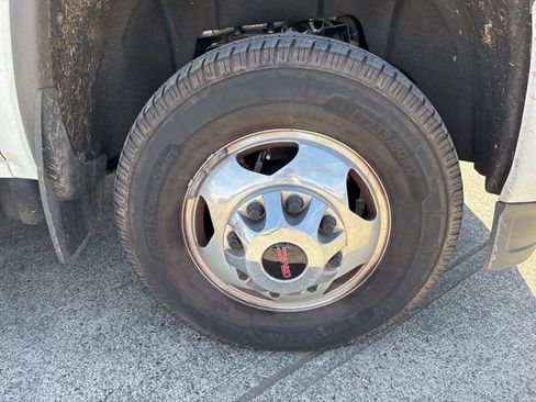 Used 2016 GMC Sierra 3500 Denali w/ Duramax Plus Package image 15