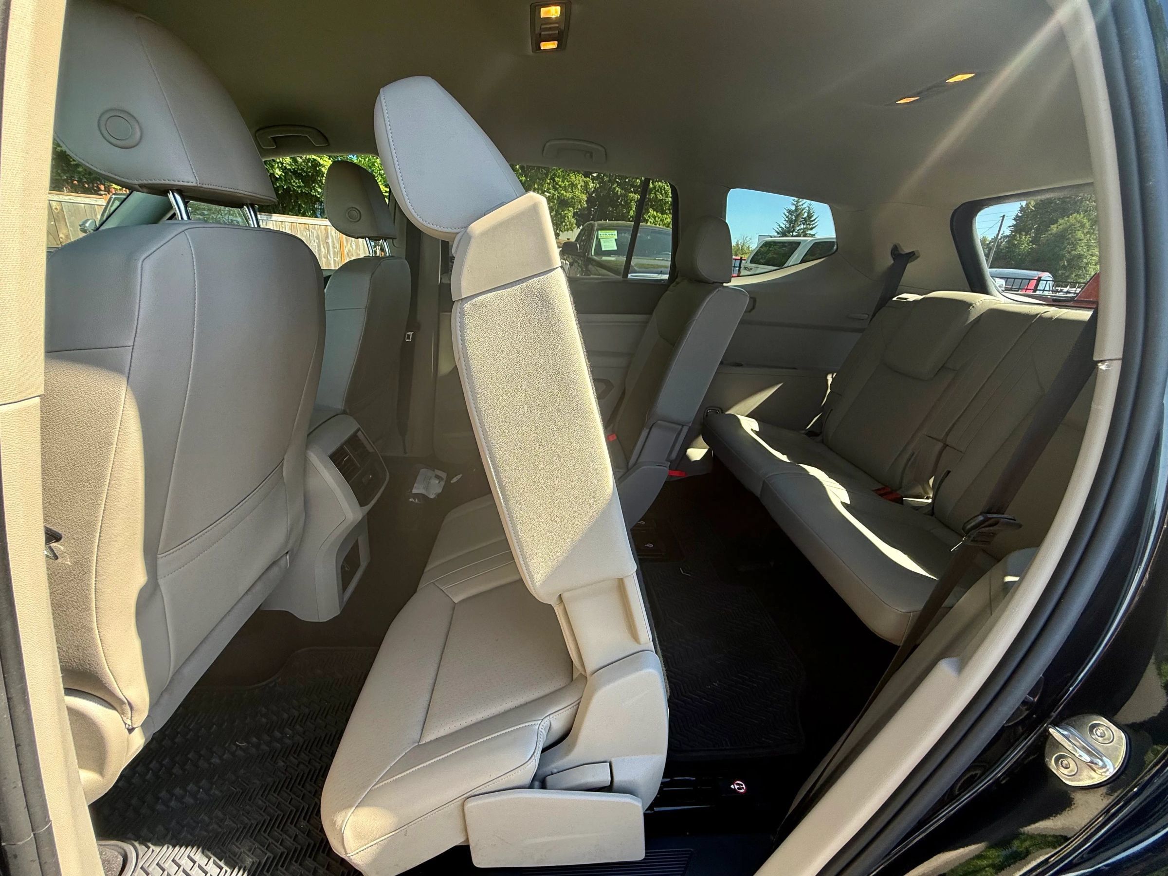 Used 2018 Volkswagen Atlas SE AWD/4WD image 25
