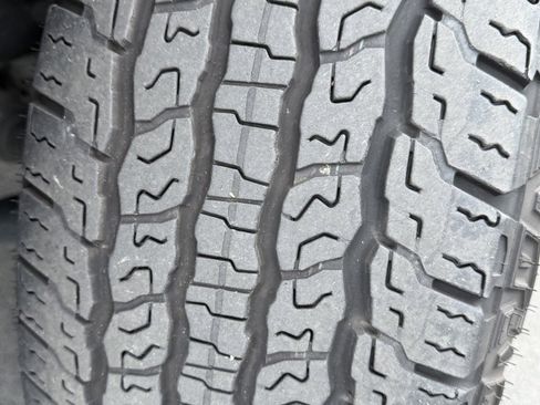 Used 2023 Chevrolet Colorado Z71 w/ Z71 Convenience Package 2 image 33