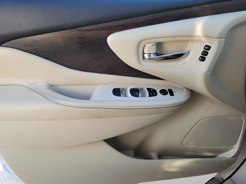 Used 2019 Nissan Murano Platinum image 25