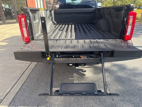 New 2025 Ford F350 XLT w/ FX4 Off-Road Package image 22