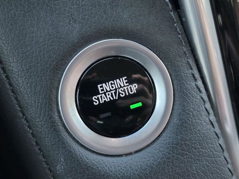 Used 2019 Cadillac Escalade Premium Luxury image 16