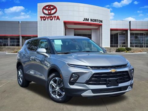 Used 2025 Chevrolet Blazer LT AWD/4WD image 1