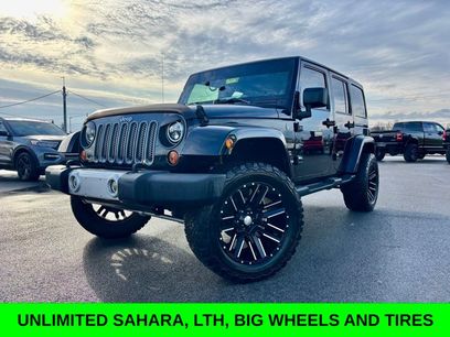 Used 2013 Jeep Wrangler Unlimited Sahara w/ Dual Top Group