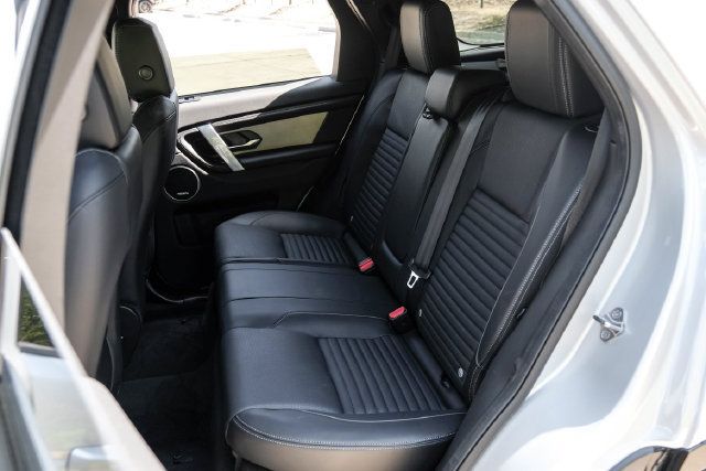 Used 2026 Land Rover Discovery Sport Landmark AWD/4WD image 49