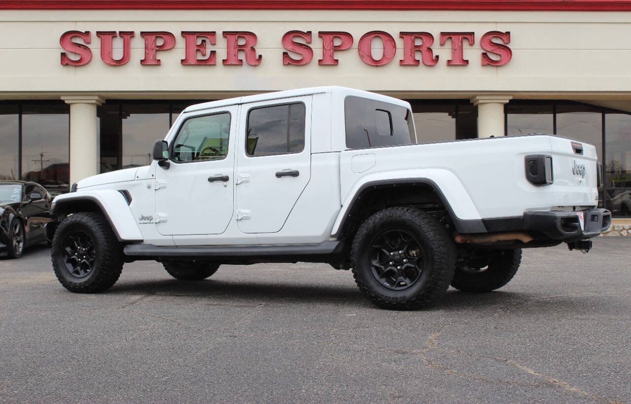 Used 2023 Jeep Gladiator Overland w/ Cold Weather Group AWD/4WD image 5