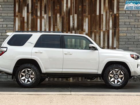 Used 2019 Toyota 4Runner TRD Off-Road Premium AWD/4WD image 8