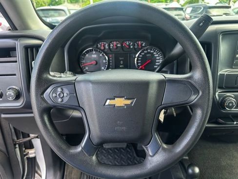 Used 2018 Chevrolet Silverado 1500 Custom w/ Custom Value Package AWD/4WD image 15