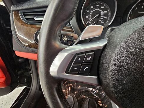 Used 2011 BMW Z4 sDrive30i w/ Premium Pkg image 10