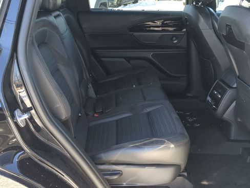 Used 2024 Lincoln Nautilus Reserve w/ Equipment Group 202A image 27