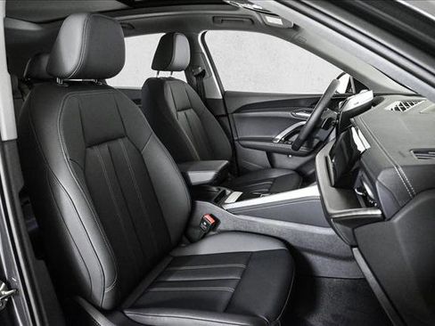 New 2025 Audi Q5 Premium image 22