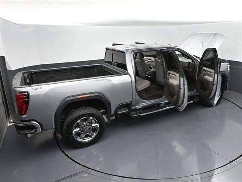 Used 2025 GMC Sierra 2500 SLT w/ SLT Premium Package AWD/4WD image 51