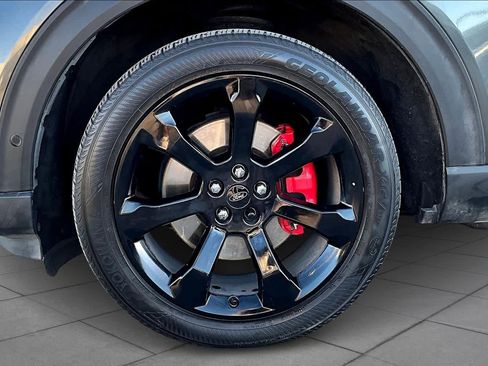 Used 2020 Ford Explorer ST w/ ST Street Pack image 10