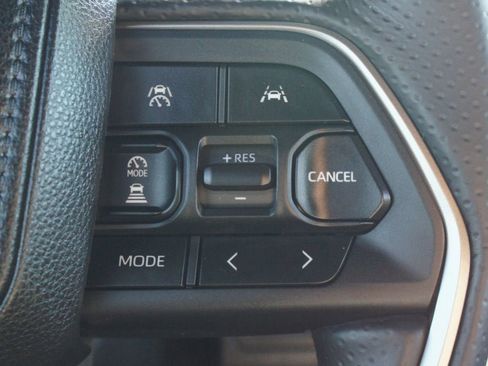 Used 2025 Toyota 4Runner TRD Off-Road Premium image 11