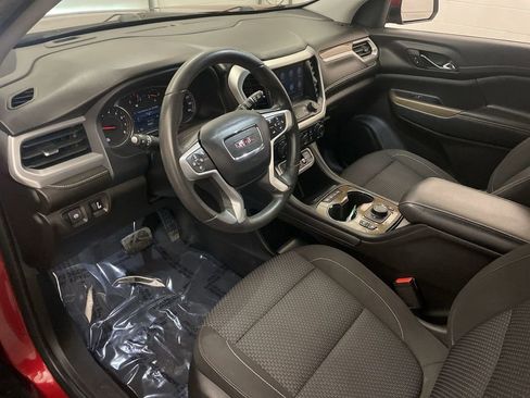 Used 2023 GMC Acadia SLE w/ Driver Convenience Package image 2