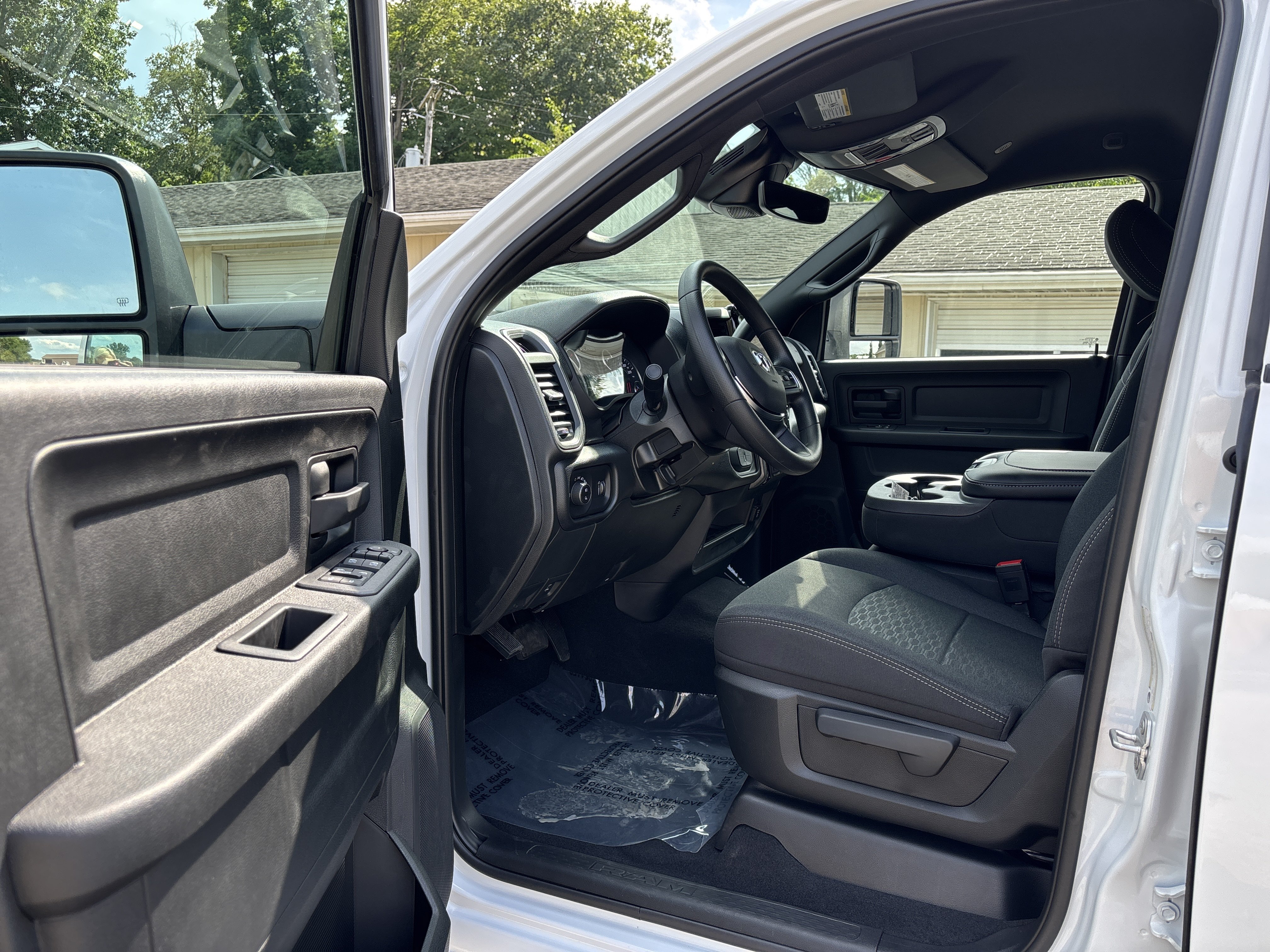 New 2026 RAM 2500 Tradesman AWD/4WD image 15