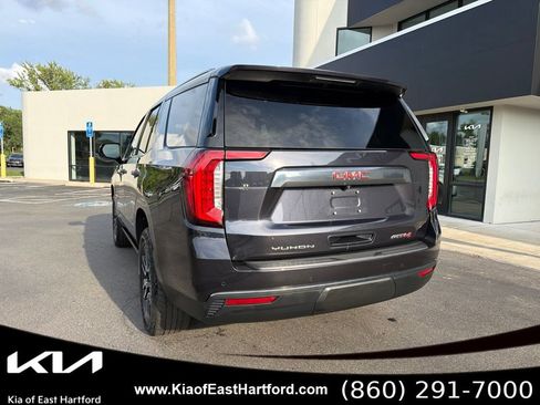 Used 2024 GMC Yukon AT4 w/ Technology Package AWD/4WD image 10