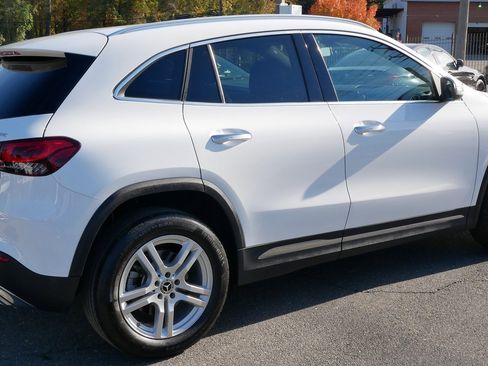 Used 2021 Mercedes-Benz GLA 250 4MATIC image 20