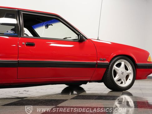 Used 1991 Ford Mustang LX image 28