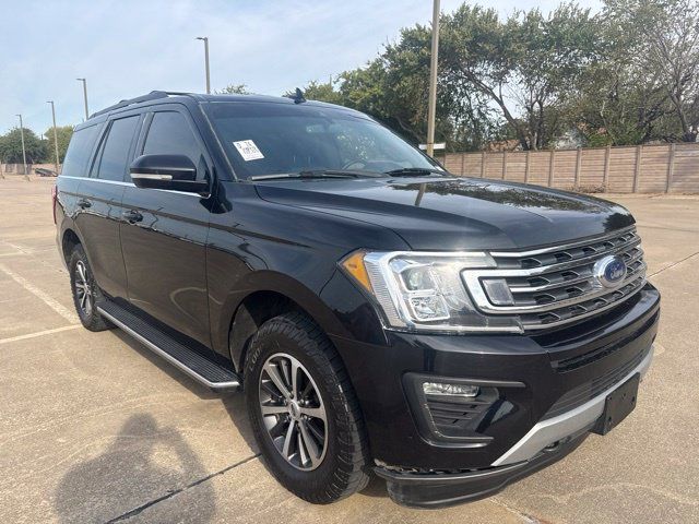 Used 2020 Ford Expedition XLT w/ Equipment Group 202A AWD/4WD image 4