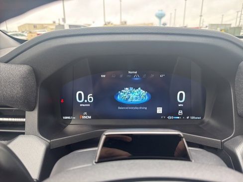 Used 2025 Ford Explorer ST image 24