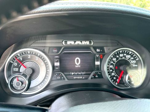 Used 2024 RAM 1500 Laramie image 19